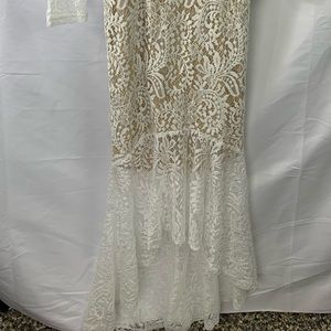 Vici White/Cream underlay Lace Formal Dress